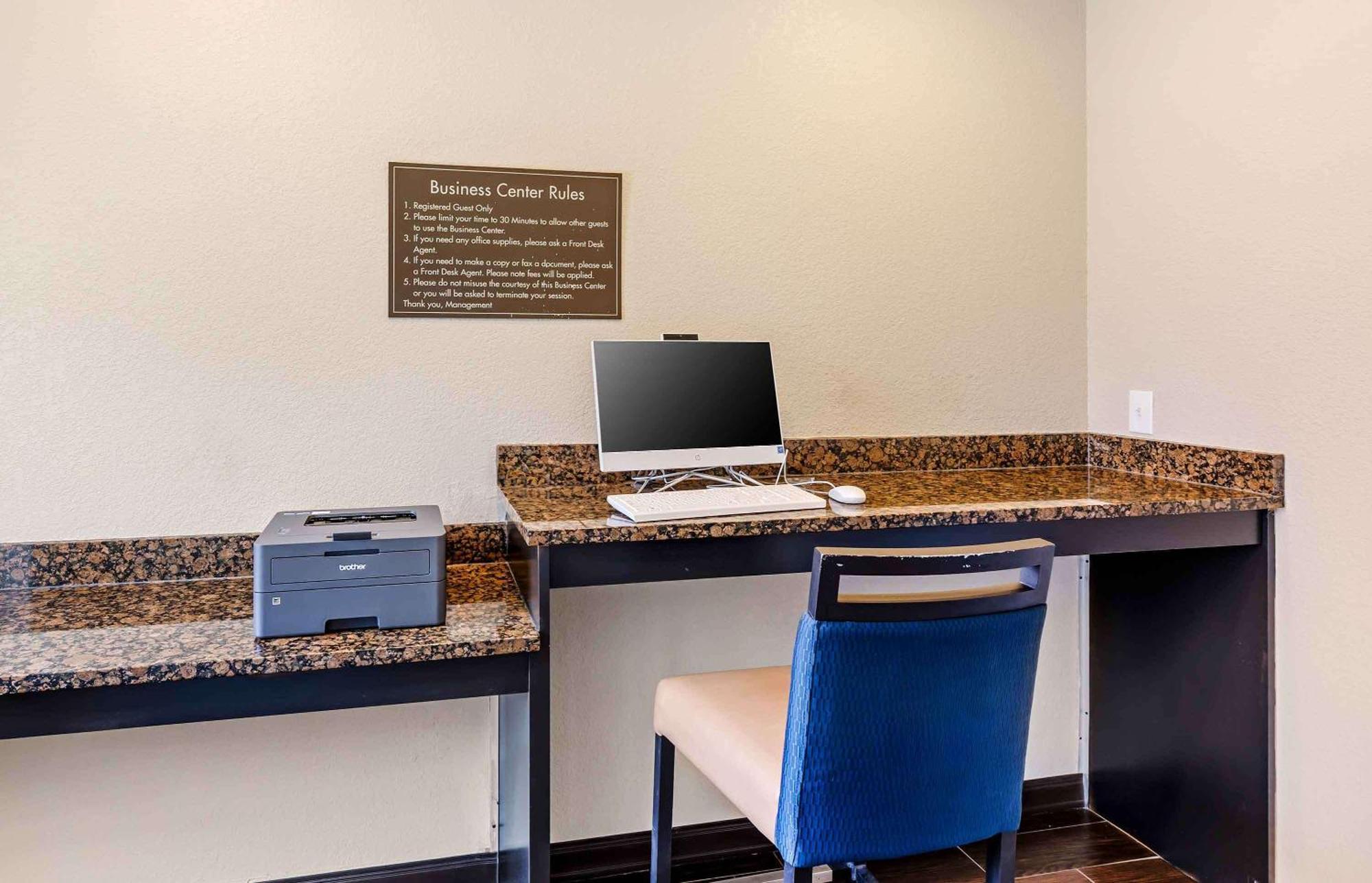 Extended Stay America Suites - Buffalo - Airport Cheektowaga Buitenkant foto