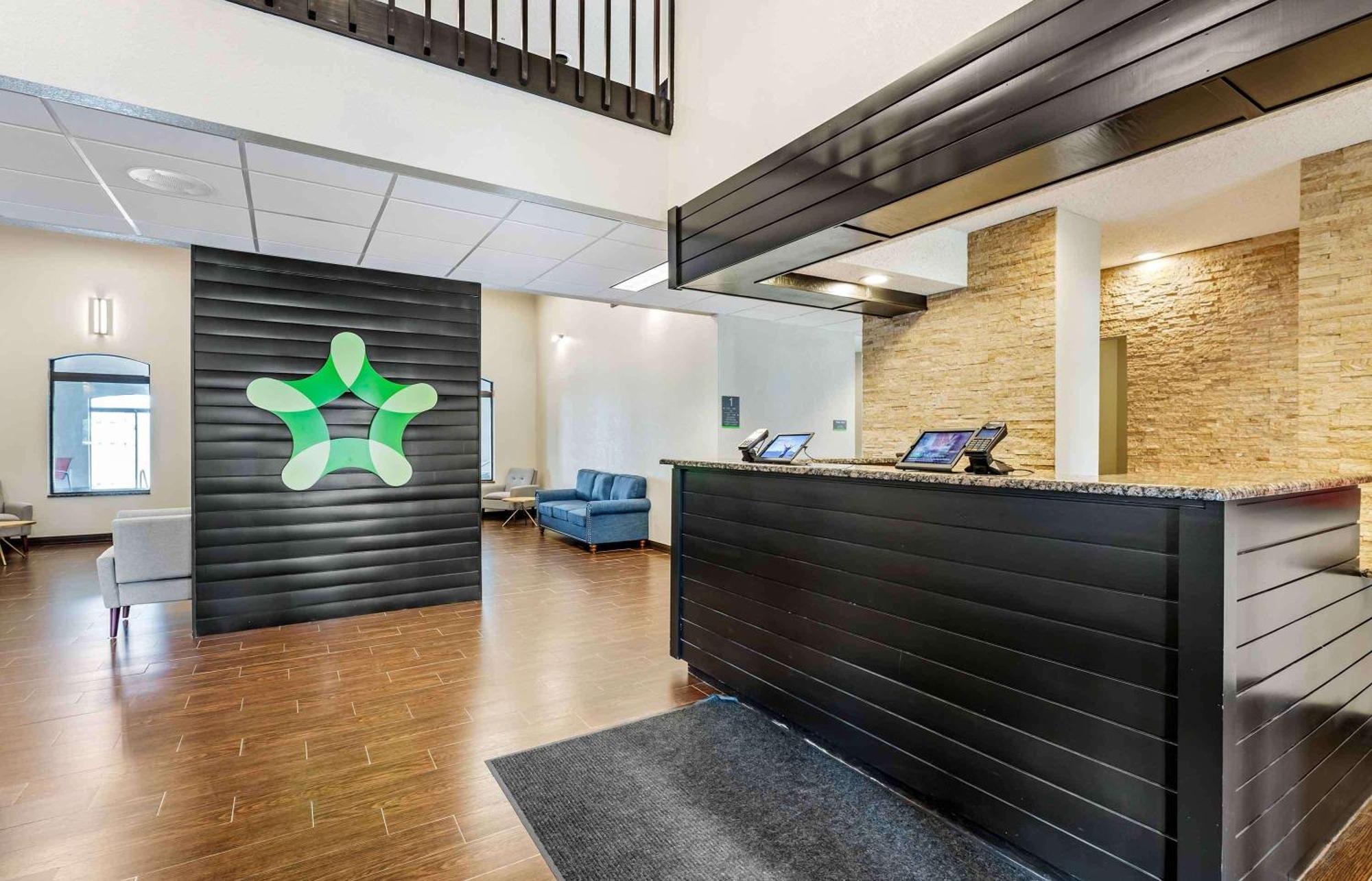 Extended Stay America Suites - Buffalo - Airport Cheektowaga Buitenkant foto