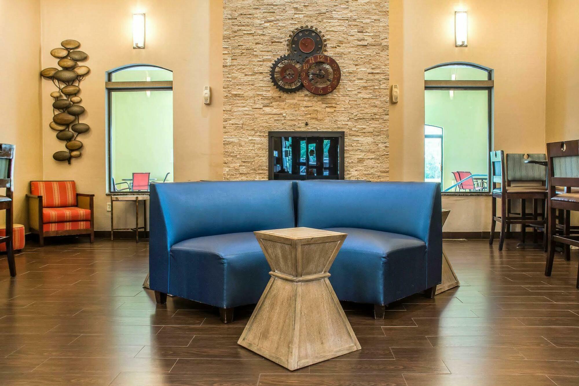 Extended Stay America Suites - Buffalo - Airport Cheektowaga Buitenkant foto